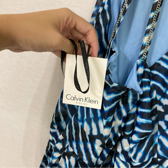 New Calvin Klein Blue Chevron Pleated Detail Evening Dress size 14 - Picture 6 of 12